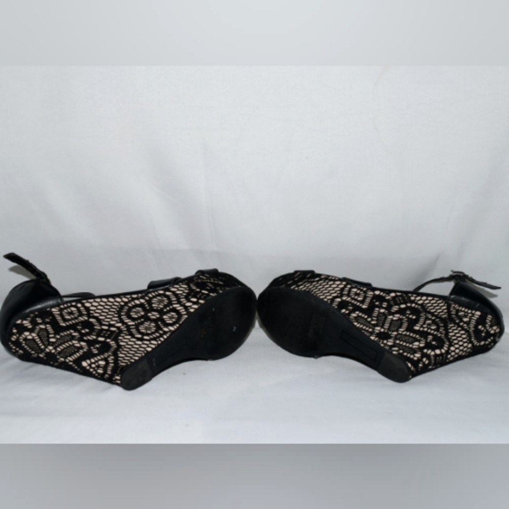 Charlotte Russe 6" Platform Heels - Picture 2 of 5